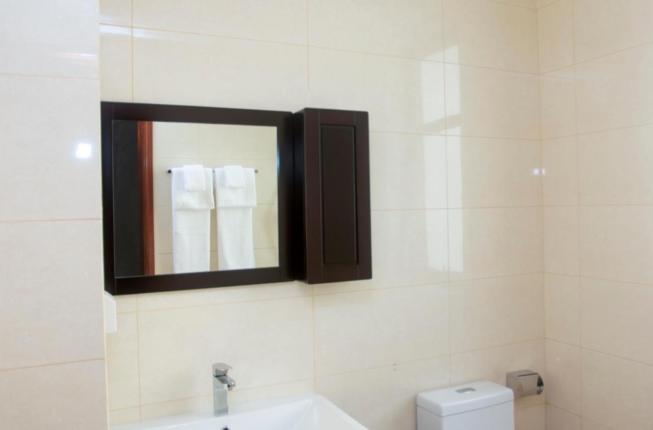 Lark Hotel Dár Al-Szalám Kültér fotó