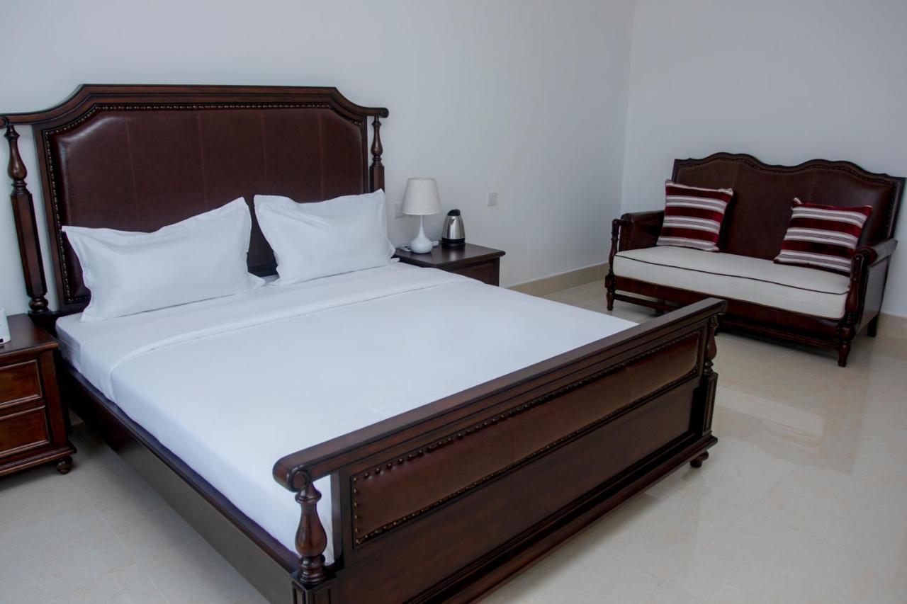 Lark Hotel Dár Al-Szalám Kültér fotó